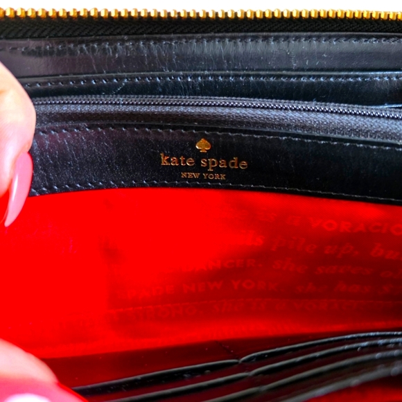 Kate Spade Signature Spade Lacey Wallet - Black/ Cream/Red (Style PWRU2968) - Picture 10 of 16
